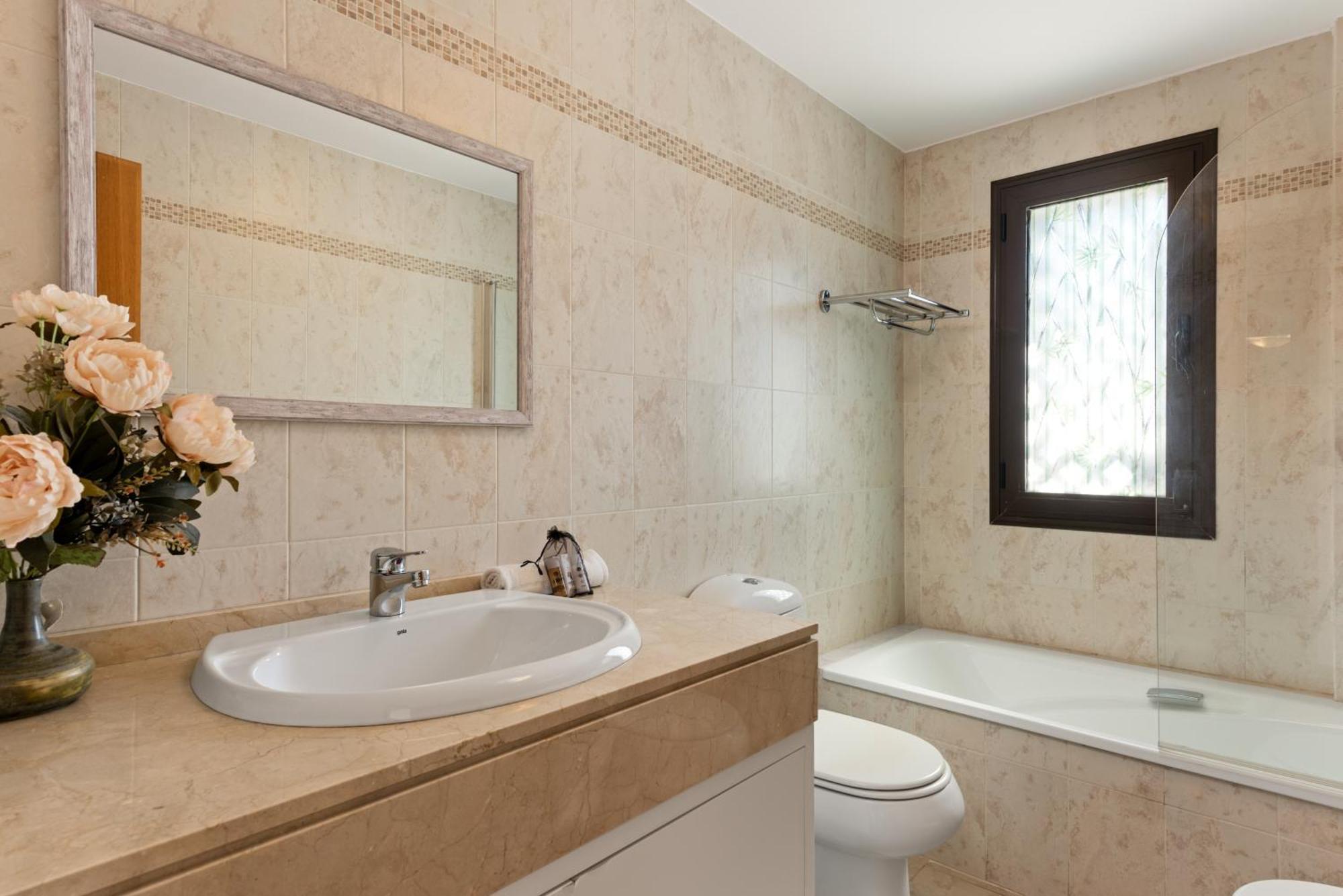 Bed and Breakfast Golf Hills Estepona Exterior foto
